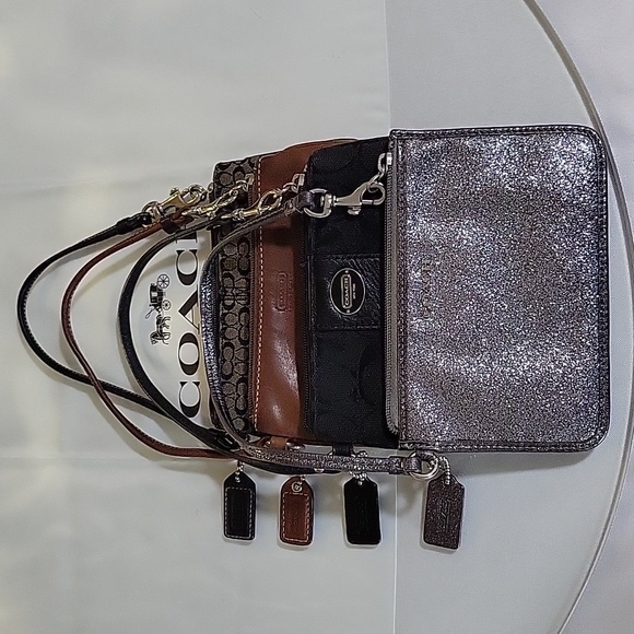 Coach Women's Silver Black ,Gray Tan and Signature Wristlet🤍🖤🤎🖤 - Picture 1 of 10